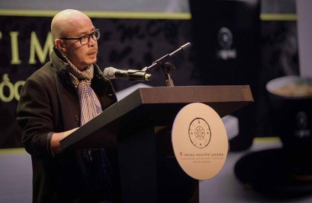 Sau nhiều năm vắng bóng, mới đây ông Đặng Lê Nguyên Vũ xuất hiện tại một sự kiện được cho là đậm tính tâm linh của Tập đoàn Trung Nguyên.