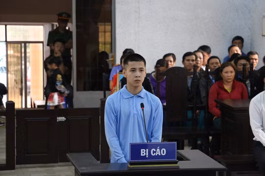  Bị cáo Đặng Minh Hiếu tại phiên tòa sơ thẩm