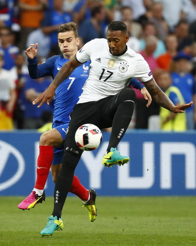  Jerome Boateng không được lòng phó chủ tịch Ed Woodward