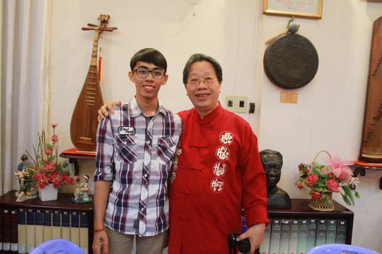 Đặng Văn Khai Nguyên cùng với người thầy, GS-TS Trần Quang Hải