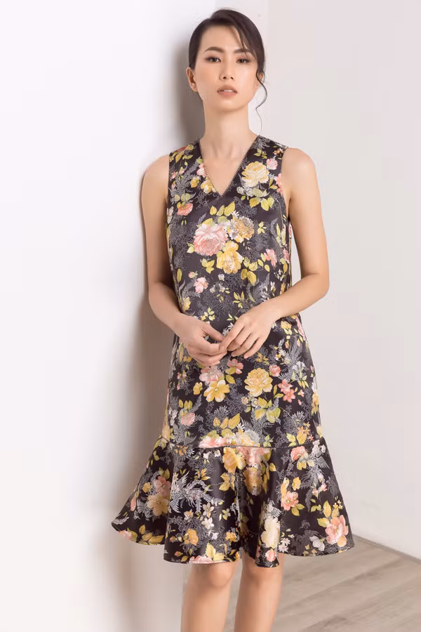 Tuy không phải là cái tên đình đám của làng mẫu Việt nhưng chân dài quê Nha Trang được các nhà thiết kế đánh giá cao, mời hợp tác trong nhiều dự án. Không chỉ diễn catwalk, cô còn đắt show làm mẫu ảnh.