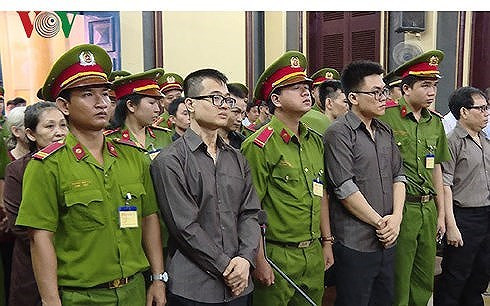  12 thành viên tổ chức phản động “Chính phủ quốc gia Việt Nam lâm thời”bị tuyên phạt tổng cộng 112 năm tù trong phiên tòa ngày 22/8 vừa qua tại thành phố Hồ Chí Minh. Ảnh - VOV TPHCM