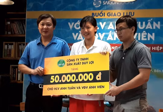 Tặng phẩm của Công ty TNHH sản xuất Duy Lợi