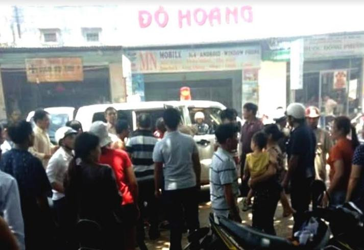  Các nạn nhân được đưa đi bệnh viện cấp cứu