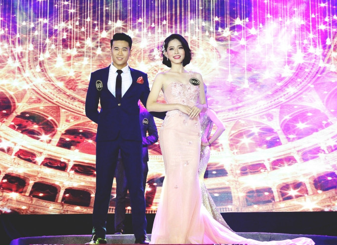 Tại cuộc thi Hoa khôi của trường, ngoài vương miện, Phương Nga còn giành giải 'Thí sinh có bộ ảnh đẹp nhất', 'Thí sinh được yêu thích nhất'. Nữ sinh 20 tuổi cũng có loạt thành tích khác như: một trong 10 sinh viên tiêu biểu được trao bằng khen năm 2017, Giải xuất sắc liên hoan văn nghệ 'Sắc màu tuổi trẻ' do Cụm đoàn số 2 Đoàn Thanh niên Cộng sản Hồ Chí Minh TP Hà Nội tổ chức... Tại cuộc thi Hoa khôi của trường, ngoài vương miện, Phương Nga còn giành giải 'Thí sinh có bộ ảnh đẹp nhất', 'Thí sinh được yêu thích nhất'. Nữ sinh 20 tuổi cũng có loạt thành tích khác như: một trong 10 sinh viên tiêu biểu được trao bằng khen năm 2017, Giải xuất sắc liên hoan văn nghệ 'Sắc màu tuổi trẻ' do Cụm đoàn số 2 Đoàn Thanh niên Cộng sản Hồ Chí Minh TP Hà Nội tổ chức...