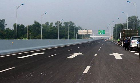 Cao tốc Hạ Long - Hải Phòng đang hoàn thiện những công việc cuối cùng để đưa vào khai thác, sử dụng từ ngày 2/9.