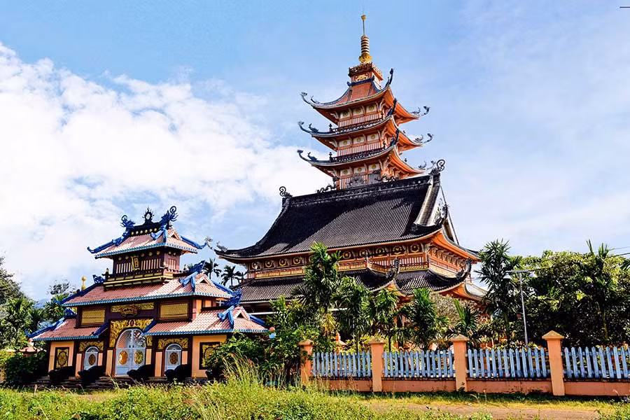 Chùa cổ Bửu Minh