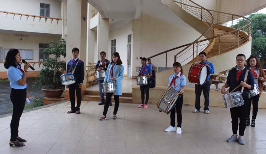  Các trại sinh có kinh nghiệm dưới 3 năm tham gia tập huấn nghi thức. Ảnh:Phan Lài 