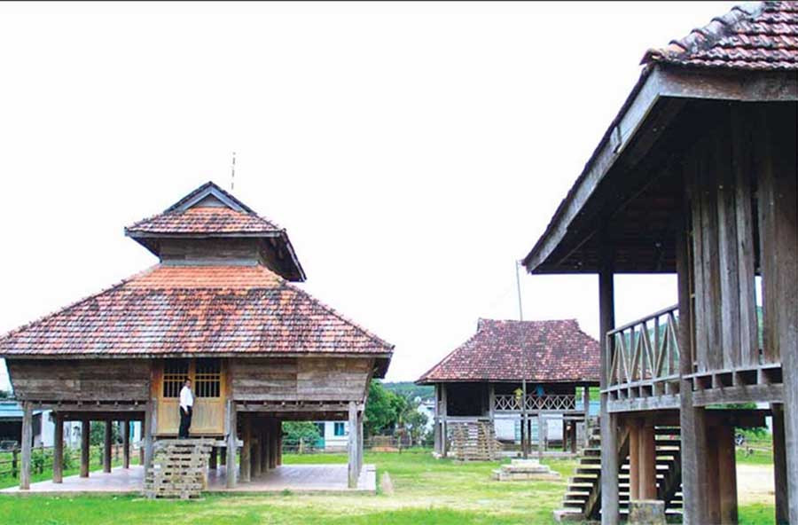 Một góc thôn Đak Mế (xã Bờ Y, huyện Ngọc Hồi, tỉnh Kon Tum). Ảnh nguồn internet Ảnh: Tạ Văn Sỹ