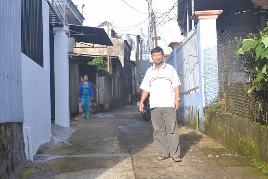  Đoạn đường cuối hẻm 08 Phan Đình Phùng mới được người dân tổ 12, phường Tây Sơn, TP. Pleiku đóng góp mở rộng. Ảnh: H.M