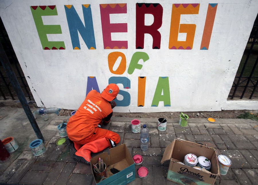 Đường phố Jakarta xuất hiện những bức tường sơn màu sặc sỡ. 