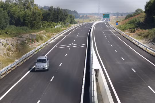 Cao tốc Đà Nẵng - Quảng Ngãi trước ngày thông xe toàn tuyến
