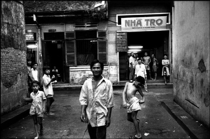 Chợ Lớn được thành lập vào thế kỷ 19. Đến tháng 4/1931, chợ được sáp nhập vào Sài Gòn, cho ra đời cái tên Sài Gòn – Chợ Lớn. Năm 1956, Sài Gòn trở thành cái tên chính thức và kể từ đó, khi nhắc đến Chợ Lớn, người ta chỉ biết đó là tên của một ngôi chợ hay một khu vực tập trung đông đúc người Hoa sinh sống.