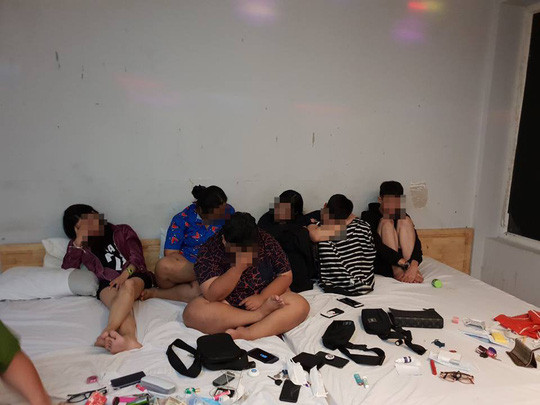  Các dân chơi bị bắt quả tang