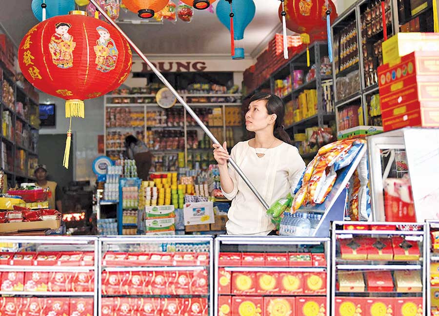 Thị trường bánh Trung thu năm nay đa dạng và nhiều sản phẩm mới lạ. Ảnh: Đ.T