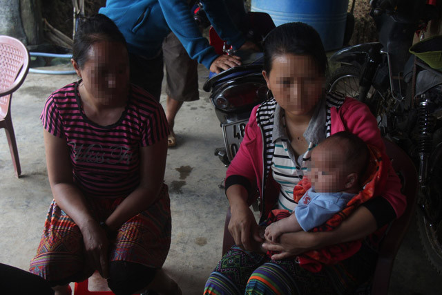 Hơn 5 năm P. đã sinh được ba người con, đưa lớn 4 tuổi và đứa bé 4 tháng tuổi. Hơn 5 năm P. đã sinh được ba người con, đưa lớn 4 tuổi và đứa bé 4 tháng tuổi.