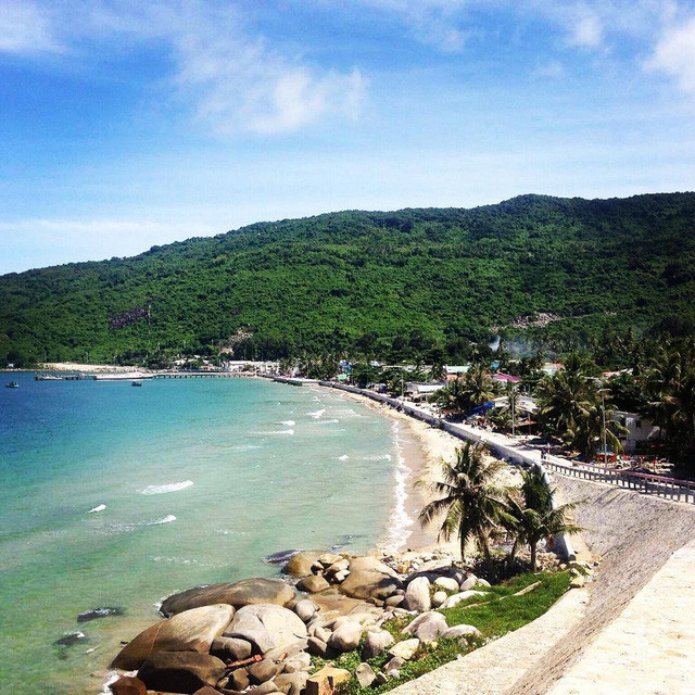 Đảo Hòn Rái nằm ở giữa đảo Nam Du và đảo Hòn Tre, hòn đảo này được xem là một trong những hòn đảo hoang sơ và quyến rũ bậc nhất Việt Nam. Ảnh: @hooraygetaway Đảo Hòn Rái nằm ở giữa đảo Nam Du và đảo Hòn Tre, hòn đảo này được xem là một trong những hòn đảo hoang sơ và quyến rũ bậc nhất Việt Nam. Ảnh: @hooraygetaway