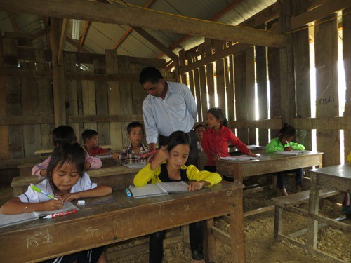 Nhiều cán bộ, giáo viên công tác tại vùng sâu,vùng sa trên địa bàn tỉnh Đắk Lắk