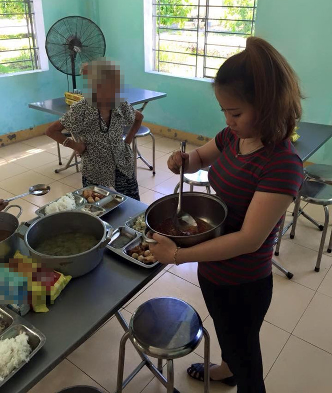 Tuyết Sương là thành viên tích cực của một nhóm thiện nguyện (Ảnh: CA cung cấp)