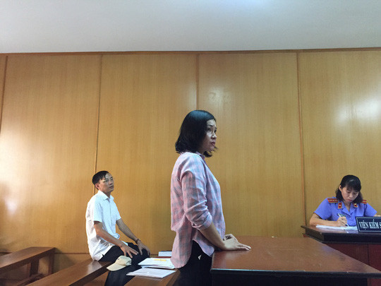  Bị cáo Nguyễn Thụy Hoàng Anh cho rằng mình làm theo lời chồng chứ không có ý định lừa đảo