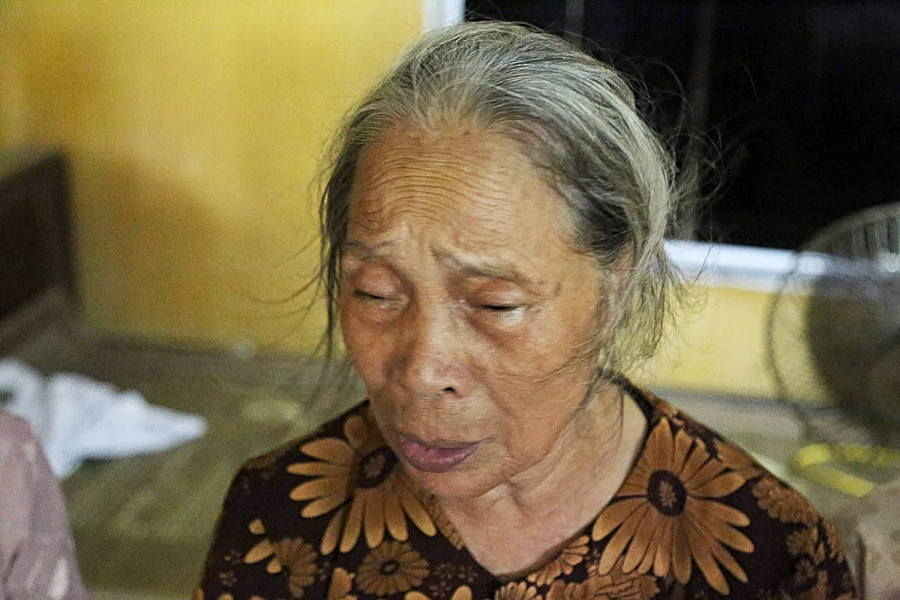 Bà Dương Thị Thành (75 tuổi, mẹ đẻ anh Trường) Bà Dương Thị Thành (75 tuổi, mẹ đẻ anh Trường)