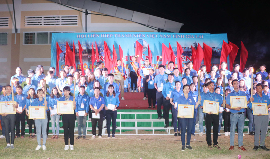 84 trại sinh được công nhận Huấn luyện viên cấp tỉnh theo định chuẩn Huấn luyện viên cấp I của TW Hội LHTN Việt Nam. Ảnh: Ngọc Minh