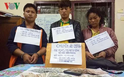 Các đối tượng và tang vật