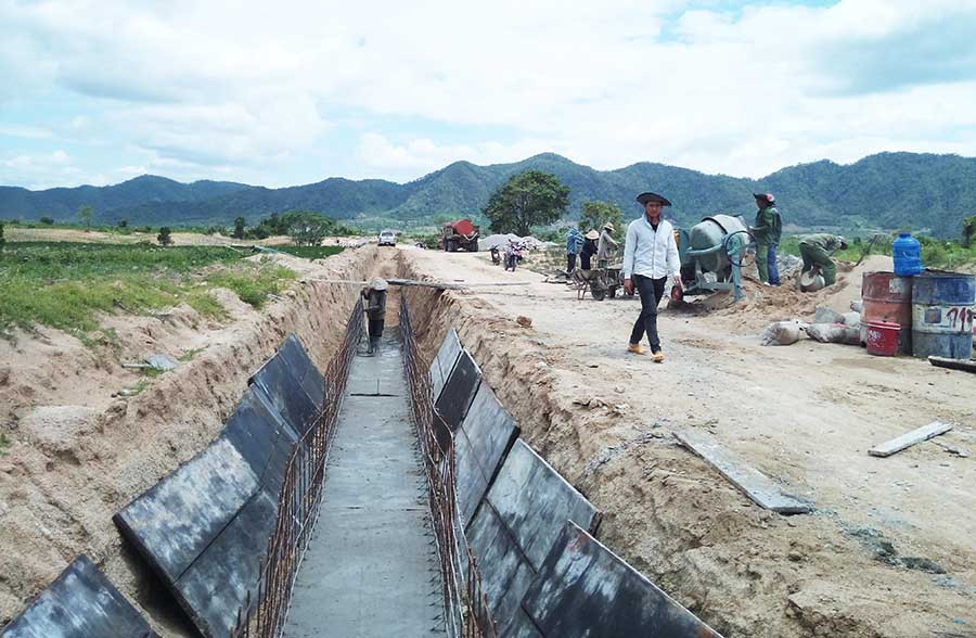  Đến thời điểm này, hơn 60% hạng mục công trình của dự án đã hoàn thành việc xây dựng. Ảnh: M.N