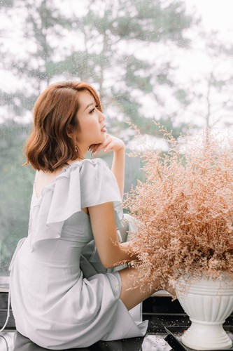 Tưởng đã tìm đúng người, đúng thời điểm nhưng chuyện tình cảm của Thúy Ngân lại không đi đến kết quả tốt đẹp. Tưởng đã tìm đúng người, đúng thời điểm nhưng chuyện tình cảm của Thúy Ngân lại không đi đến kết quả tốt đẹp.