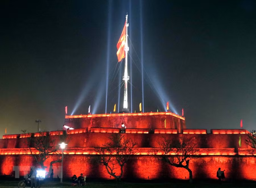  Thắp sáng Kỳ Đại Huế. 