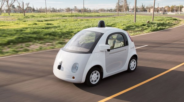 Xe tự lái do Google nghiên cứu.