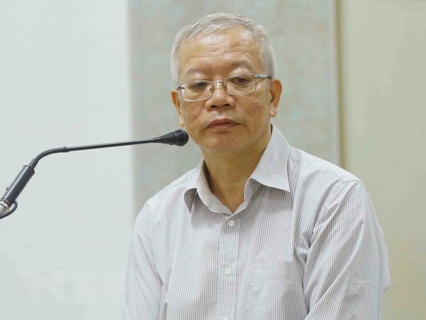 Bị cáo Trần Trung Chí Hiếu tại phiên tòa. (Ảnh: Doãn Tấn/TTXVN)