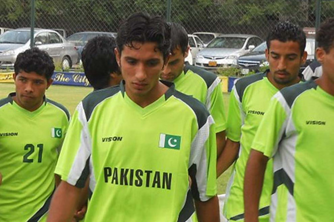 Các cầu thủ Olympic Pakistan "tái xuất". Nguồn ảnh: Thanh niên  Các cầu thủ Olympic Pakistan