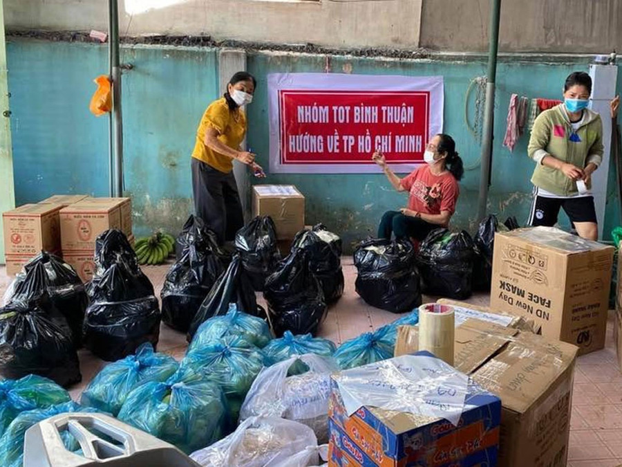 Nhóm TOT của cô Kim Oanh gửi hàng hóa từ Bình Thuận vào Sài Gòn