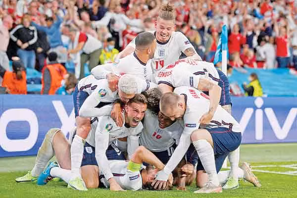 Đội tuyển Anh đang đứng trước cơ hội viết nên lịch sử ngay trên sân nhà. Ảnh: AFP