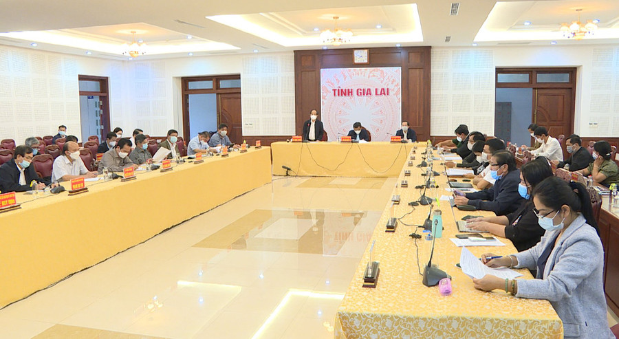 Quang cảnh cuộc họp trực tuyến sáng 25-7. Ảnh: Như Nguyện