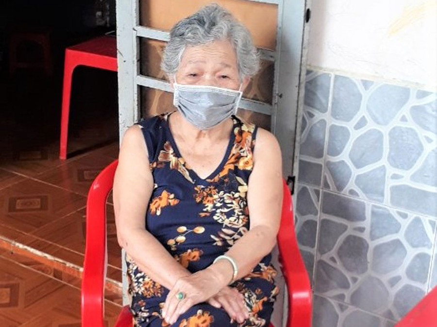 Cụ Lê Thị Nghệ. Ảnh: TRÙNG DƯƠNG Cụ Lê Thị Nghệ. Ảnh: TRÙNG DƯƠNG