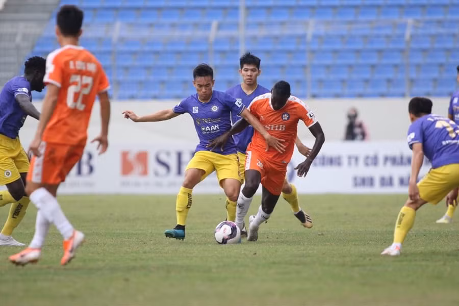 Một số câu lạc bộ muốn dừng V.League ngay ở thời điểm hiện tại. Ảnh: VPF