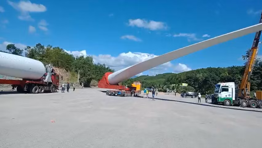 Được biết, dự án Nhà máy điện gió Cầu Đất sẽ sản xuất, kinh doanh điện với quy mô 68,9MW (giai đoạn 2 từ 100-300MW) với tổng diện tích đất thực hiện dự án là 372ha. Dự án có tổng kinh phí đầu tư là 2.440 tỉ đồng với thời gian thực hiện là 50 năm.