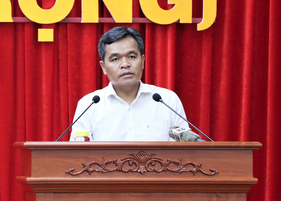 Bí thư Tỉnh ủy Hồ Văn Niên phát biểu bế mạc hội nghị. Ảnh: Phương Linh