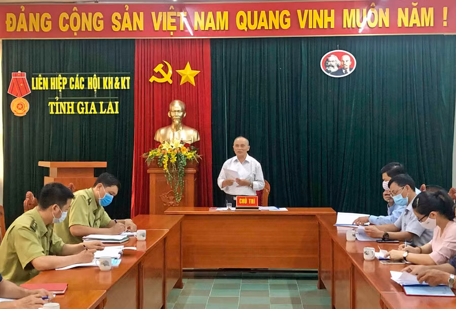 PGS.TS Nguyễn Danh-Chủ tịch Liên hiệp các Hội Khoa học và kỹ thuật chủ trì hội nghị. Ảnh Lê Nam