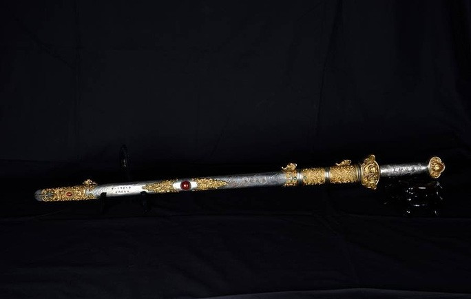  Thanh kiếm của vua Thành Thái được bán đấu giá tại Mỹ với giá 50.000 USD