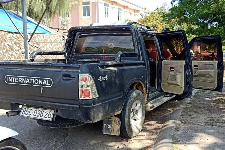 Chiếc ôtô chứa ma túy vượt chốt kiểm soát dịch. Ảnh: CTV Chiếc ôtô chứa ma túy vượt chốt kiểm soát dịch. Ảnh: CTV