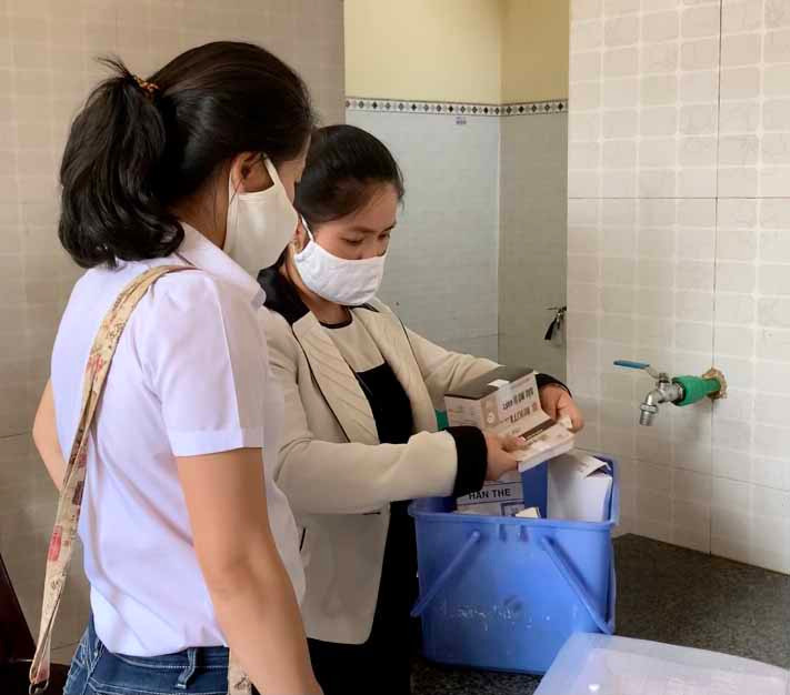 4-7-2021 Công tác kiểm tra giám sát ATTP được triển khai đảm bảo ATTP trước, trong và sau kỳ thi. Ảnh Như Nguyện