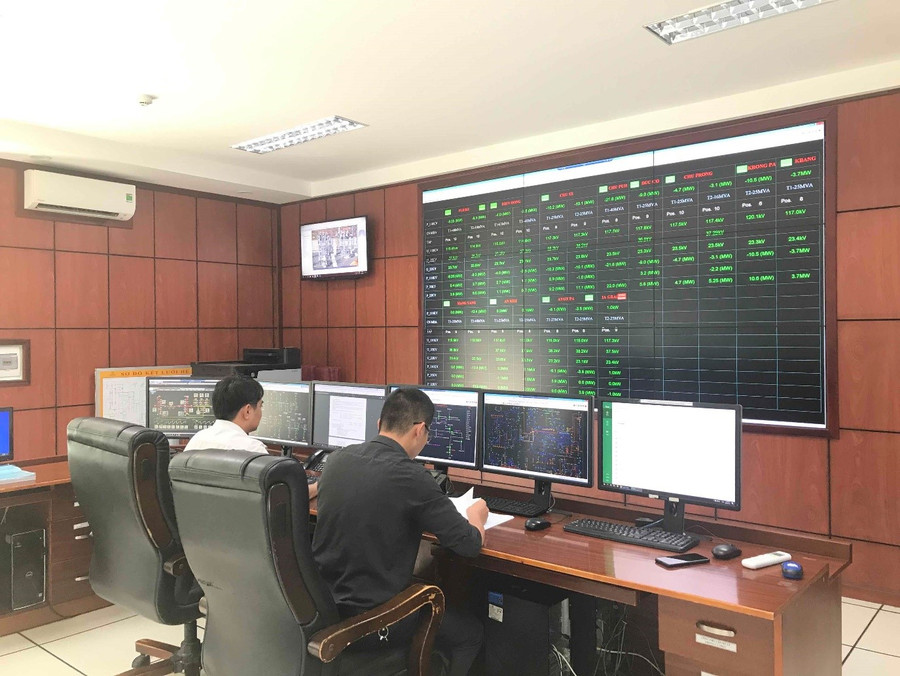  Công ty Điện lực Gia Lai triển khai tích hợp công nghệ và kỹ thuật số vào quá trình sản xuất kinh doanh. Ảnh: Hà Duy