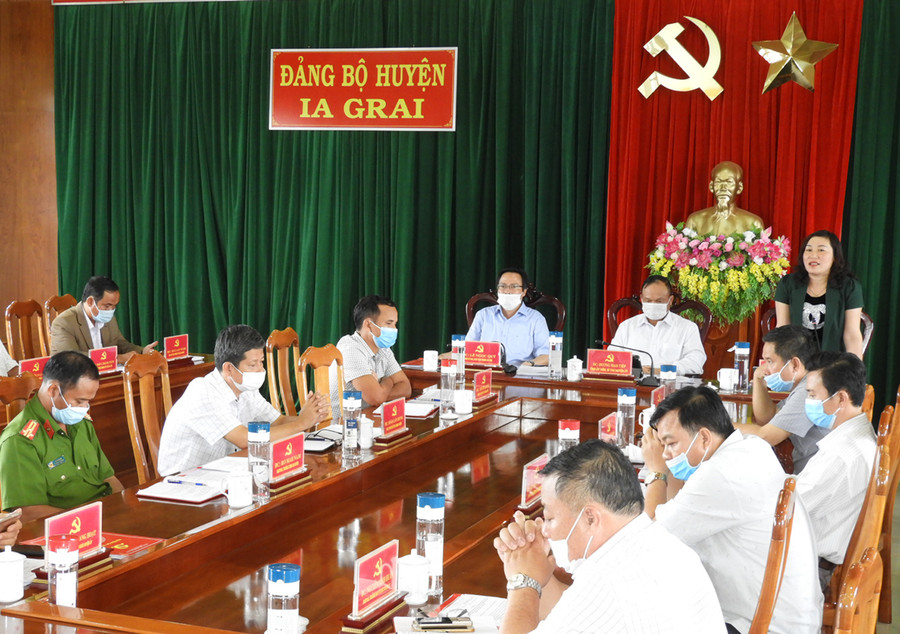 Quang cảnh hội nghị. Ảnh: Thanh Nhật Quang cảnh hội nghị Ban Chấp hành Đảng bộ huyện. Ảnh: Thanh Nhật