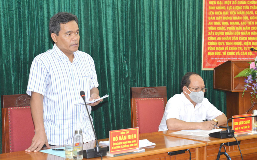  Đồng chí Hồ Văn Niên-Ủy viên Trung ương Đảng, Bí thư Tỉnh ủy phát biểu chỉ đạo tại buổi làm việc. Ảnh: Nguuyễn Hữu