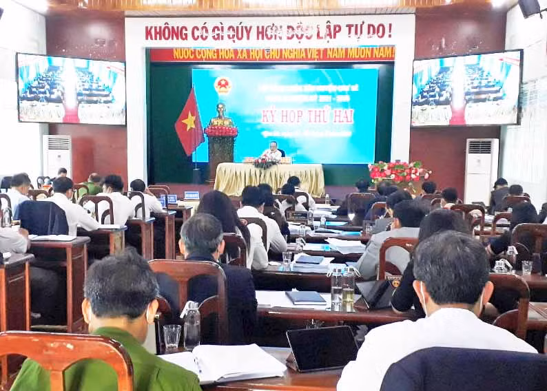 Quang cảnh kỳ họp thứ 2, HĐND huyện Chư Sê khóa X, nhiemj kỳ 2021-2026