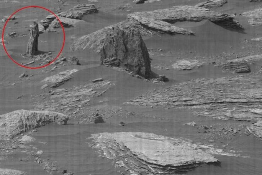 Tàu thám hiểm của NASA phát hiện vật thể giống như cây hoá đá trên sao Hỏa. Ảnh: NASA Tàu thám hiểm của NASA phát hiện vật thể giống như cây hoá đá trên sao Hỏa. Ảnh: NASA