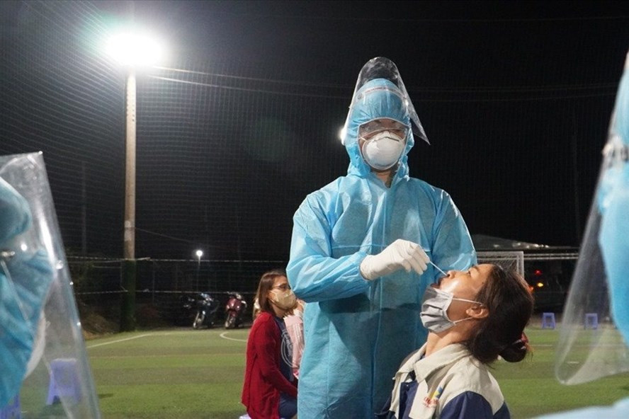 Xét nghiệm COVID-19. Ảnh: Bộ Y tế